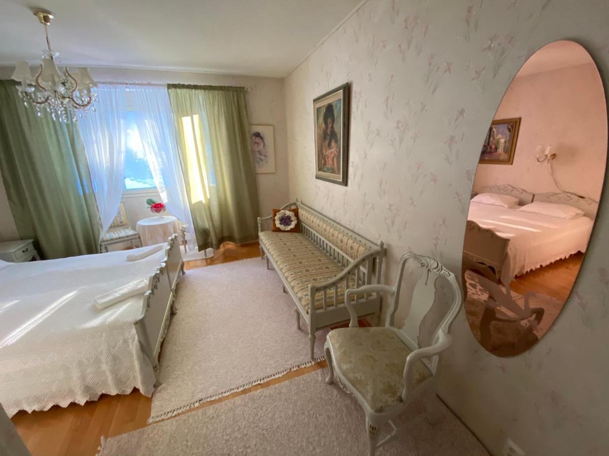 Hotelli Kultainen Joutsen Kuusamo Exterior foto